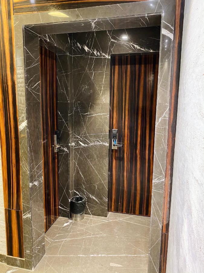 The Singh Empire, New Delhi Hotel Екстериор снимка