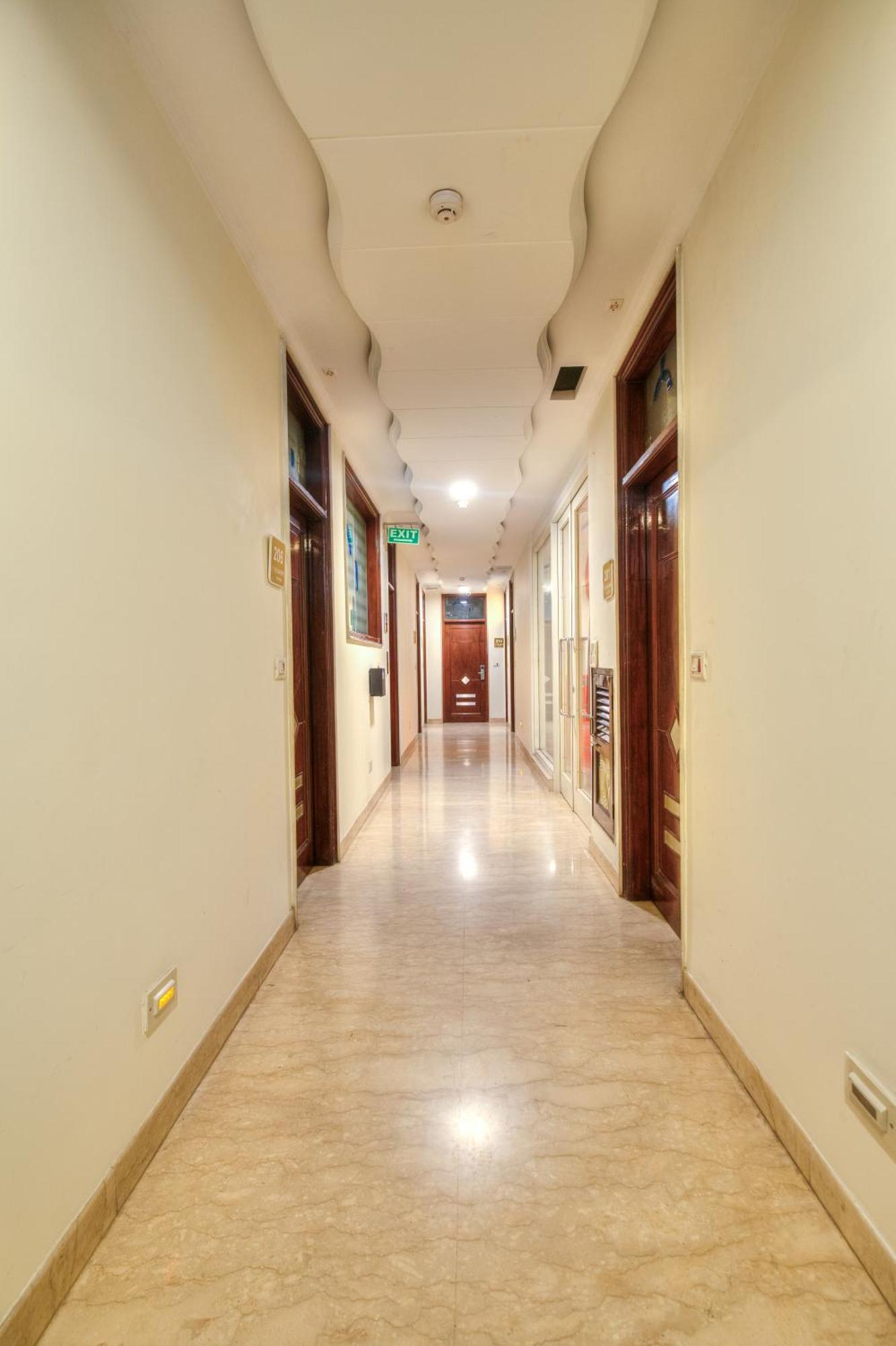 The Singh Empire, New Delhi Hotel Екстериор снимка