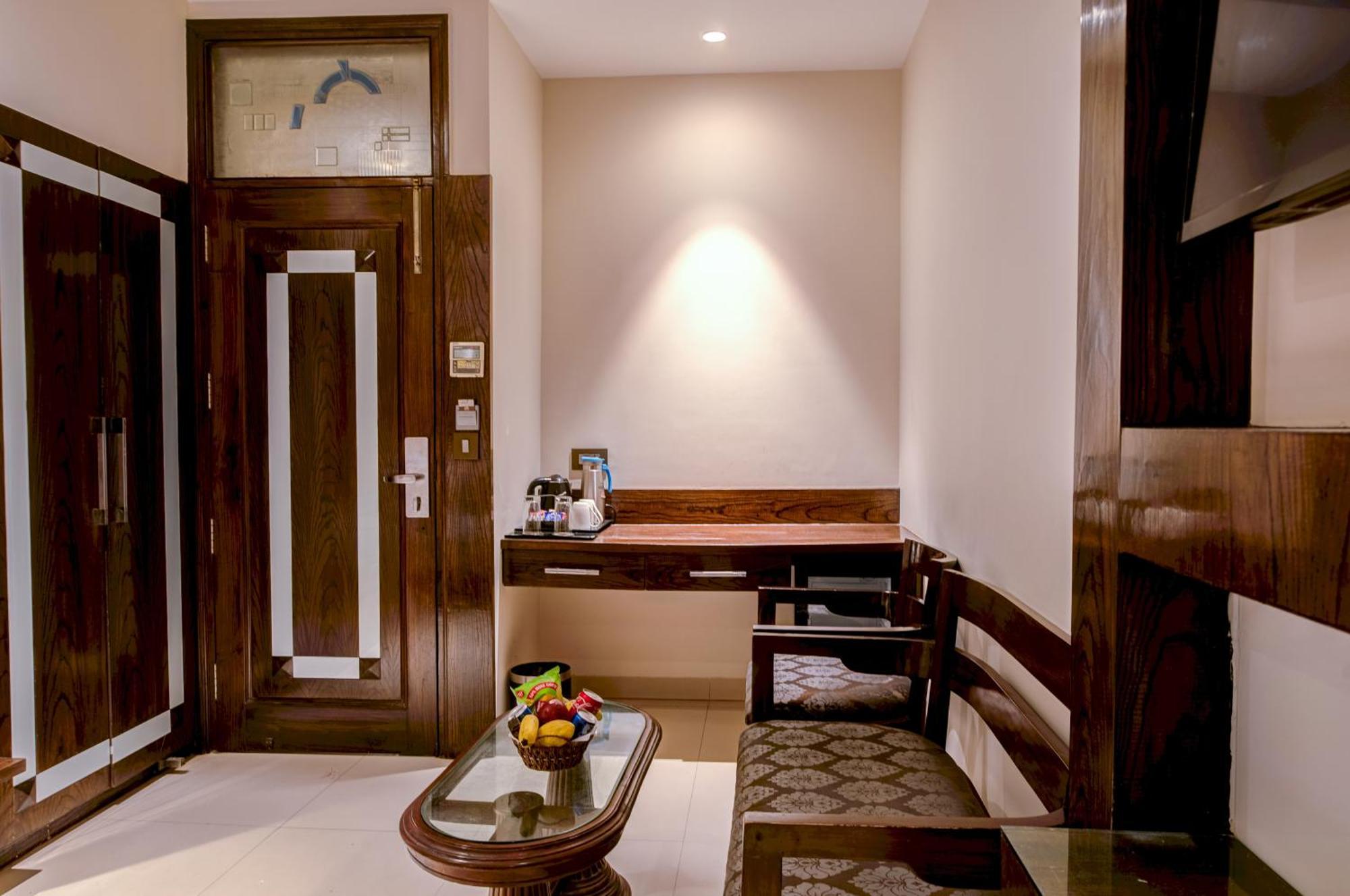 The Singh Empire, New Delhi Hotel Екстериор снимка
