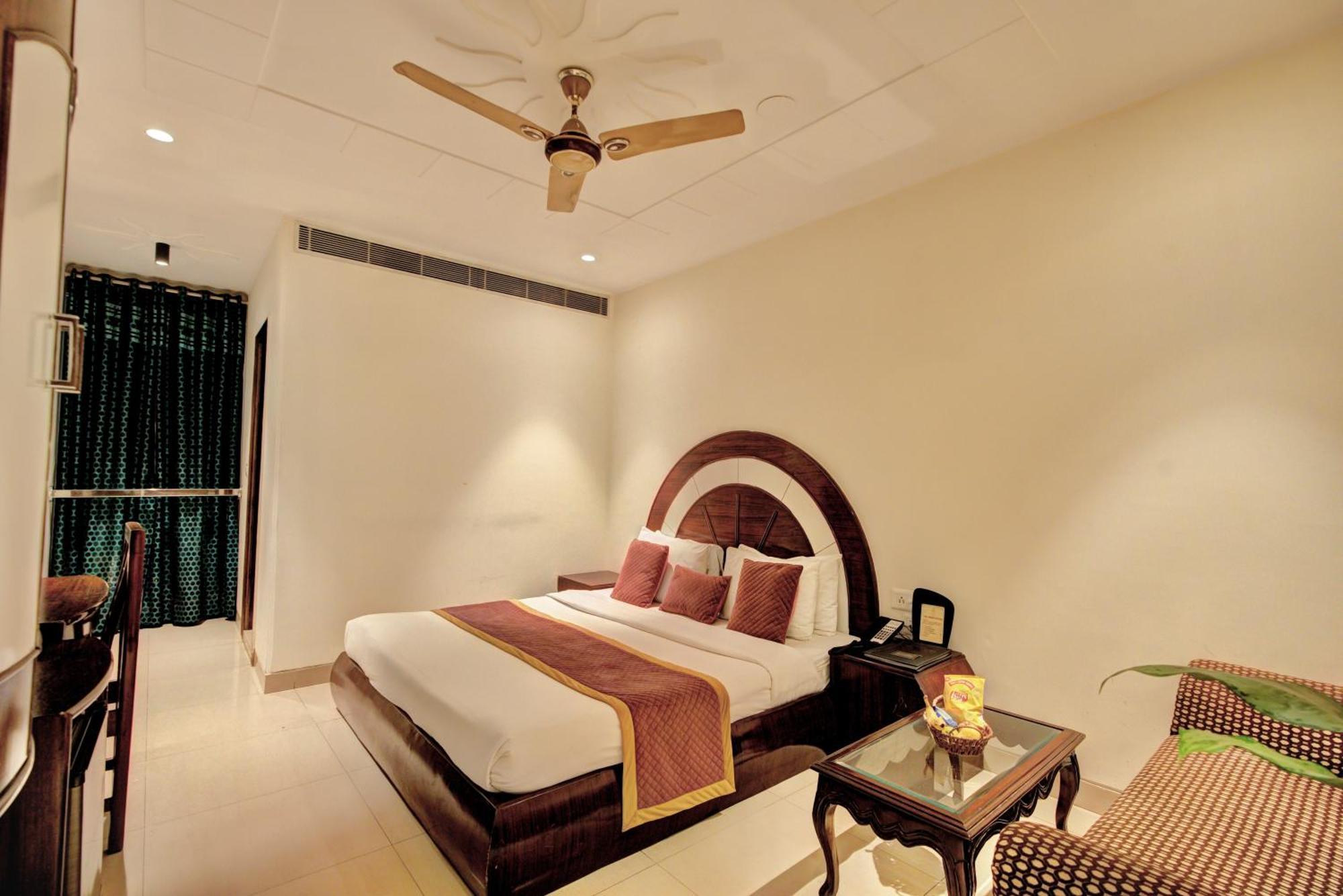 The Singh Empire, New Delhi Hotel Екстериор снимка