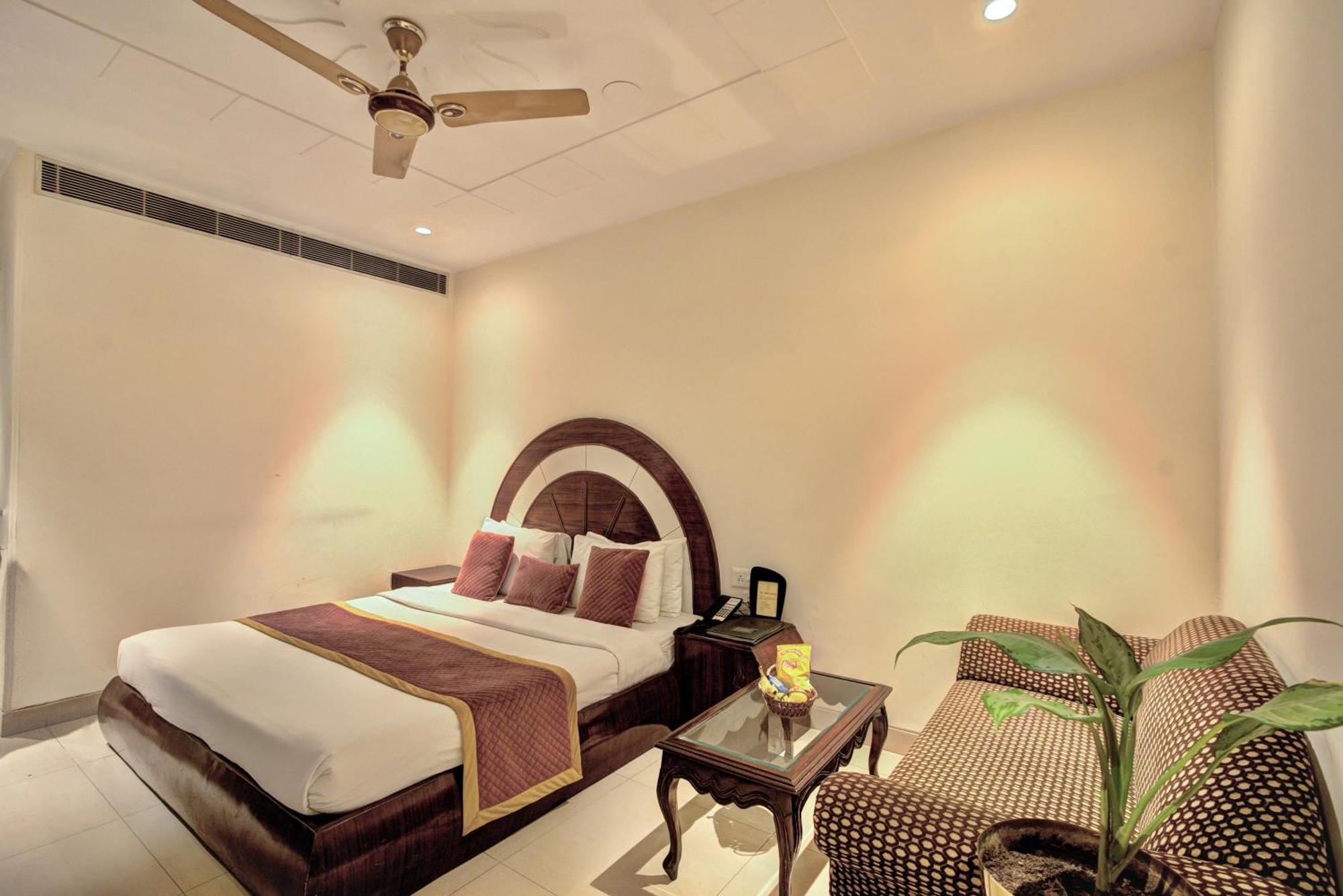 The Singh Empire, New Delhi Hotel Екстериор снимка